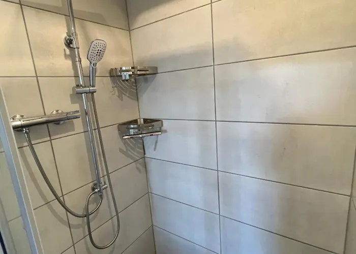 Apartment Souterrain In Bei Kassel Vellmar